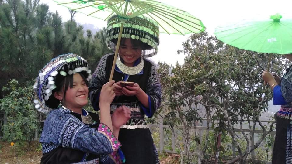 モン族民族衣装の魅力 | ベトナム ムーカンチャイの歩き方